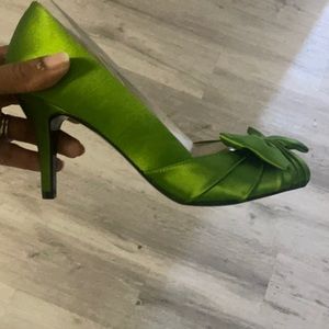 Green pumps